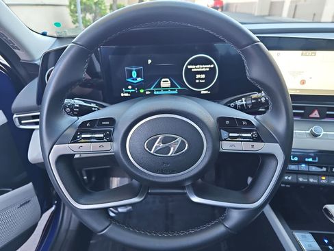 Certified 2023 Hyundai Elantra Limited image 19