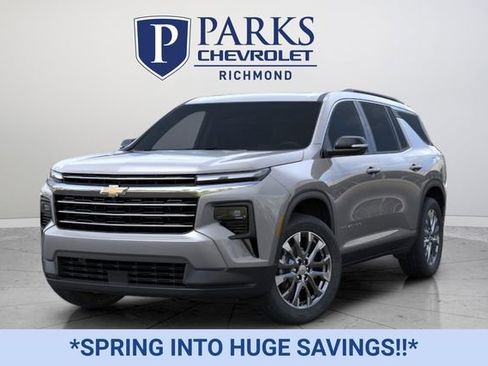 New 2026 Chevrolet Traverse LT image 8