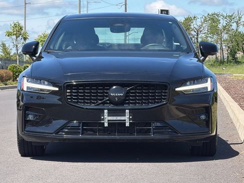 Used 2024 Volvo S60 B5 Plus FWD image 8