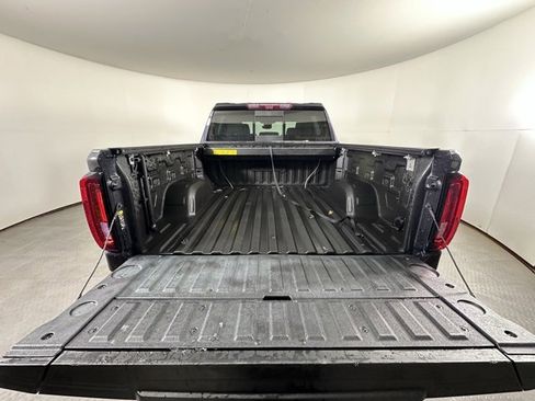 Used 2023 GMC Sierra 1500 AT4 w/ AT4 Premium Package image 14