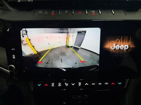 New 2026 Jeep Grand Cherokee L Limited AWD/4WD image 15