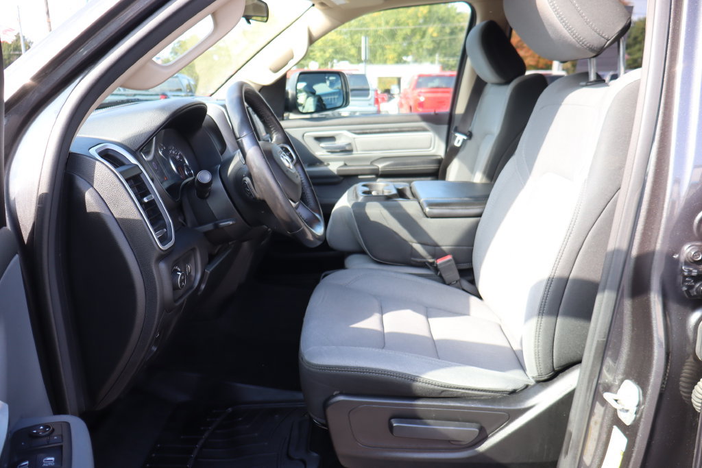 Used 2020 RAM 1500 Big Horn AWD/4WD image 4