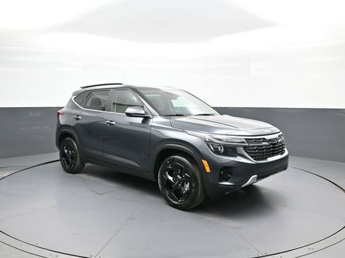 New 2026 Kia Seltos EX w/ EX Sunroof Package image 4