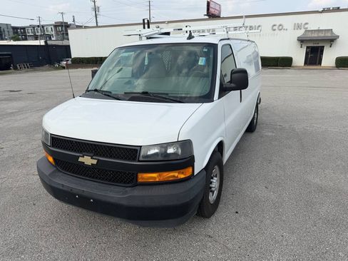 Used 2019 Chevrolet Express 2500 w/ Communications Package RWD image 3