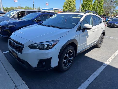 Used 2019 Subaru Crosstrek 2.0i Premium AWD/4WD image 3