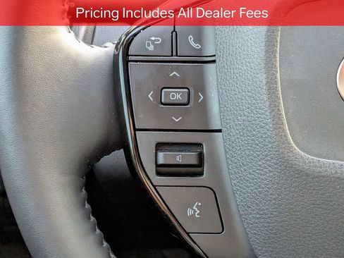 Certified 2024 Toyota Prius XLE FWD image 27