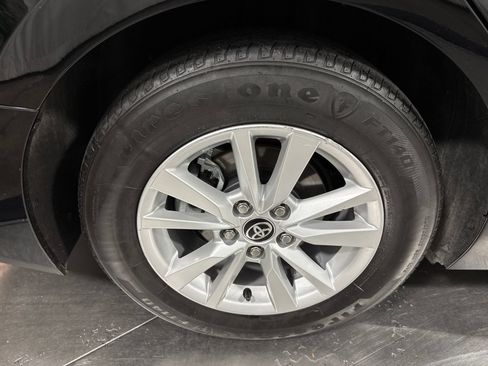 Used 2025 Toyota Camry LE FWD image 13