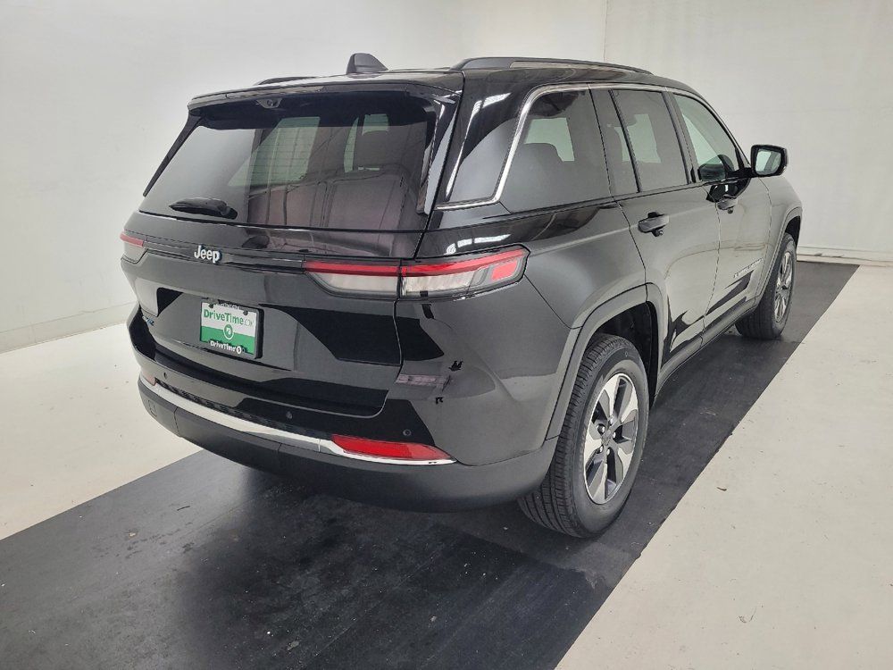Used 2023 Jeep Grand Cherokee 4WD 4xe w/ Luxury Tech Group II image 9