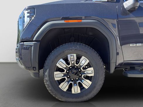 Used 2026 GMC Sierra 2500 Denali w/ Denali Reserve Package AWD/4WD image 4