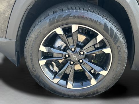 Used 2025 Chevrolet Equinox RS w/ Safety and Technology Package FWD image 32