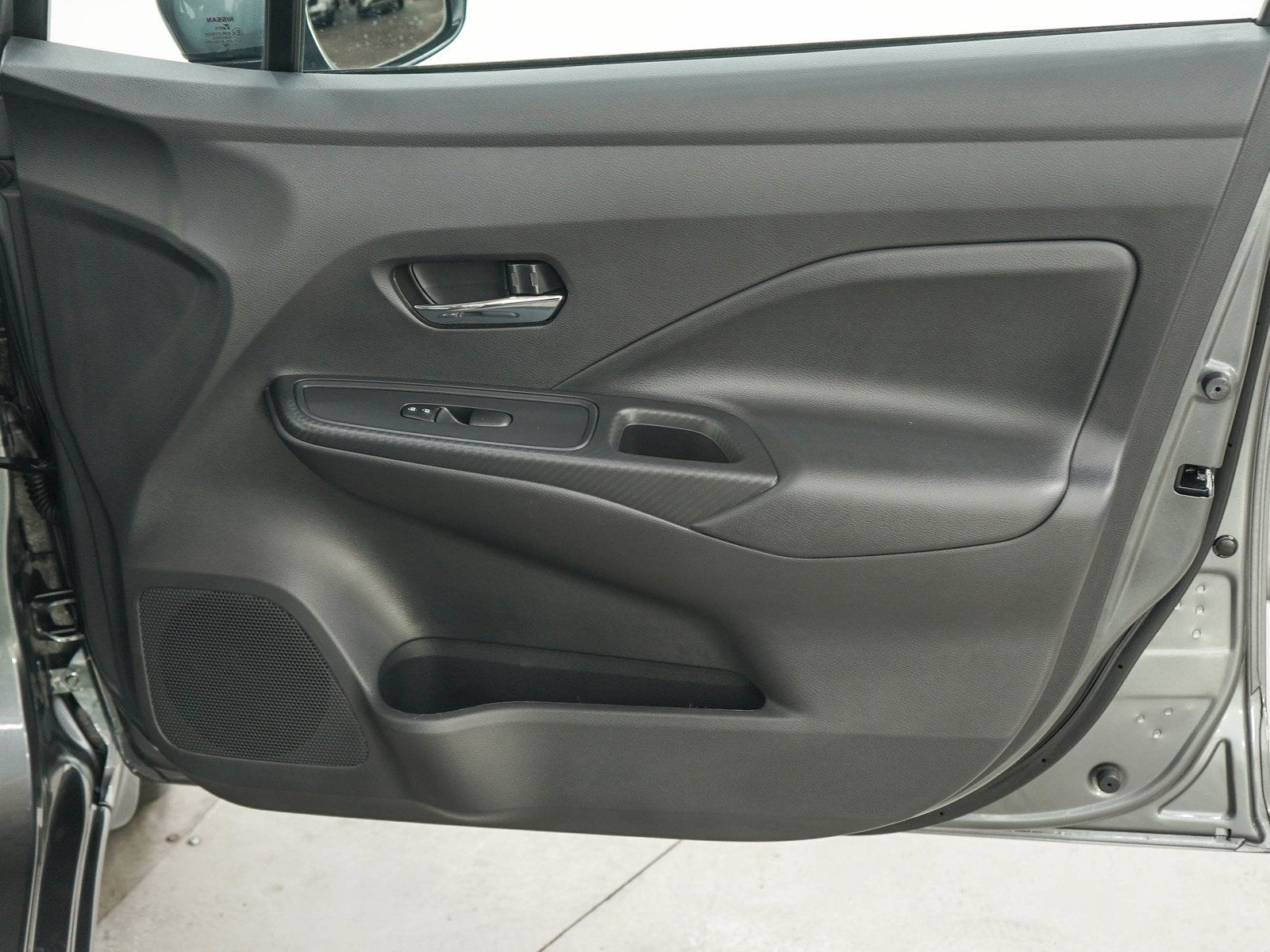 Used 2025 Nissan Versa SV w/ Trunk Package FWD image 9