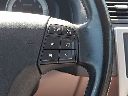 Used 2011 Volvo C70 T5 FWD image 20