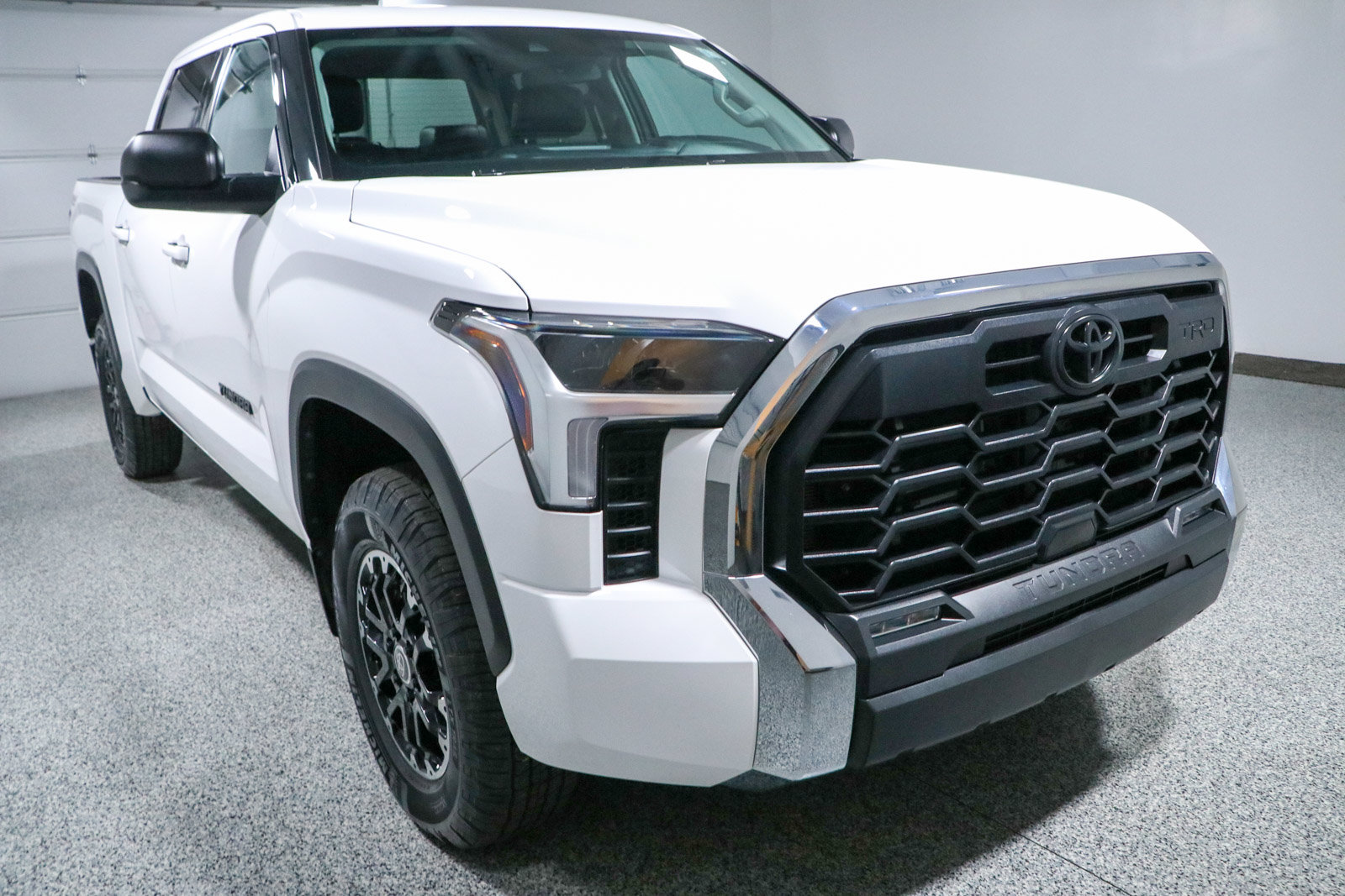 Used 2023 Toyota Tundra SR5 w/ TRD Off-Road Premium Package AWD/4WD image 5