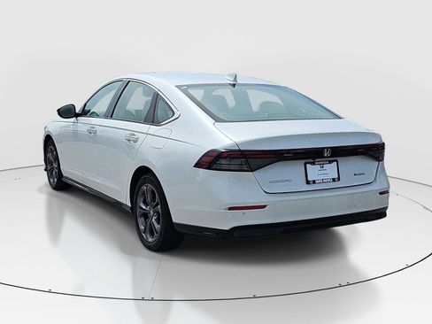 Used 2023 Honda Accord EX-L image 7