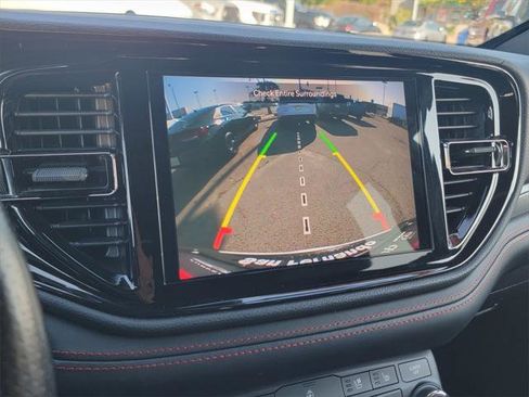 Certified 2024 Dodge Durango GT image 25