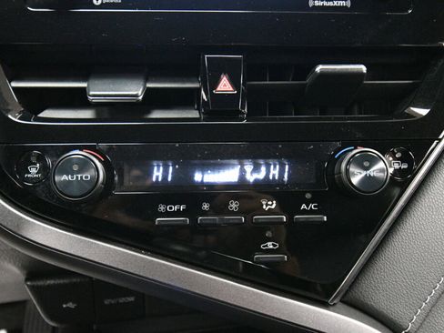 Certified 2023 Toyota Camry SE image 15