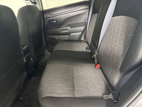 Used 2021 Mitsubishi Outlander Sport ES image 21