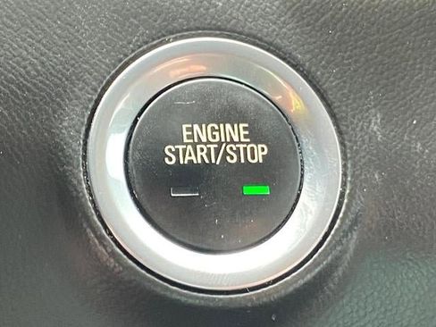 Used 2019 GMC Terrain Denali w/ Advanced Safety Package image 23