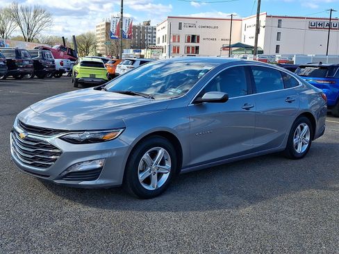 Used 2023 Chevrolet Malibu LT FWD image 3