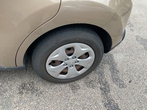 Used 2014 Kia Soul Base image 12