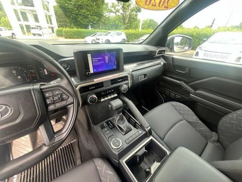 Used 2026 Toyota Tacoma SR5 RWD image 27
