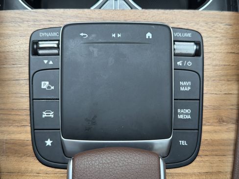 Used 2024 Mercedes-Benz GLE 450e 4MATIC image 88