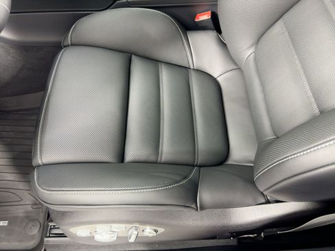 Used 2026 Porsche Macan S image 14