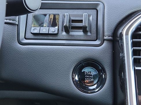 Used 2025 Nissan Armada Platinum Reserve image 28