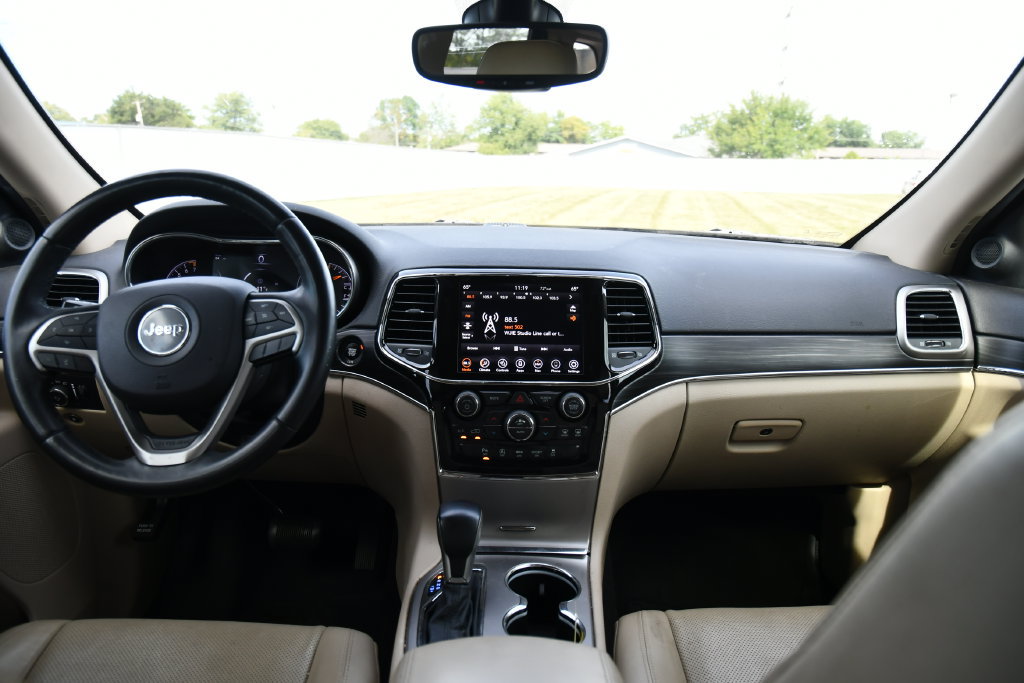 Used 2019 Jeep Grand Cherokee Limited w/ Luxury Group II AWD/4WD image 22