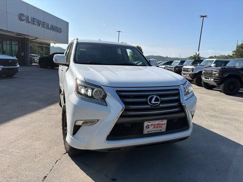 Used 2017 Lexus GX 460 w/ Navigation Package AWD/4WD image 12