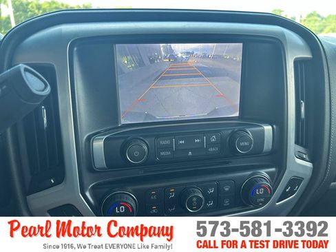 Used 2014 GMC Sierra 1500 SLT w/ SLT Preferred Package AWD/4WD image 17