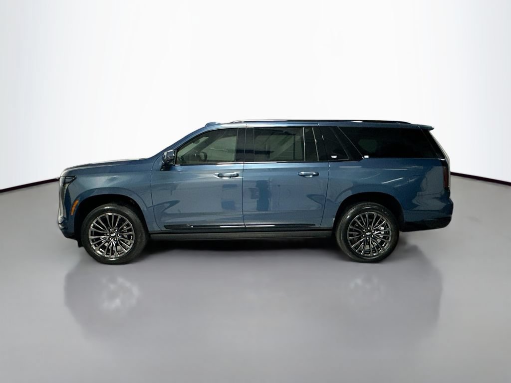 Used 2025 Cadillac Escalade ESV Sport Platinum AWD/4WD image 2