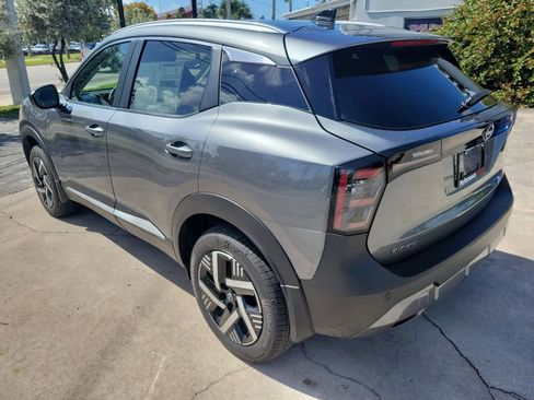 New 2026 Nissan Kicks SV FWD image 5
