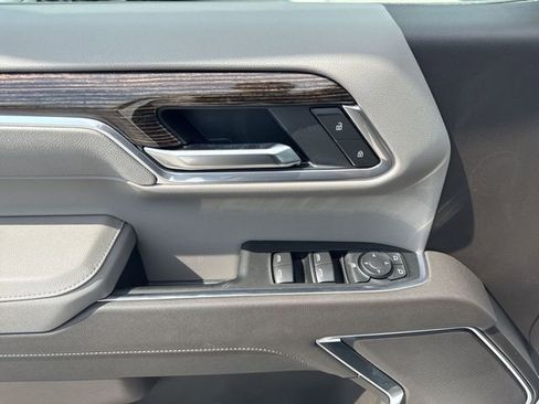 New 2026 GMC Sierra 1500 SLE image 13