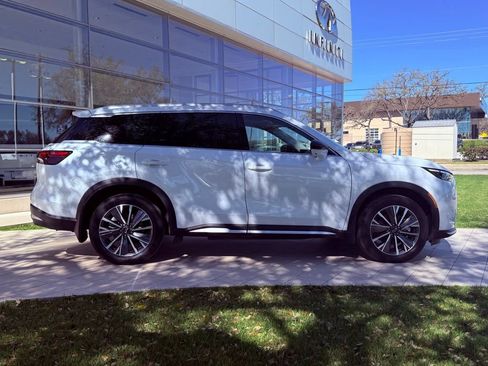 Certified 2026 INFINITI QX60 Luxe w/ Family Package image 5