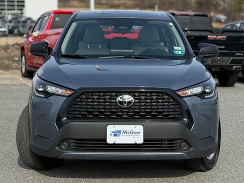 Used 2025 Toyota Corolla Cross L image 2