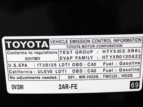 Used 2017 Toyota RAV4 XLE FWD image 76