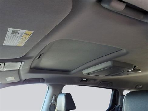 Used 2023 Honda Odyssey Elite image 19