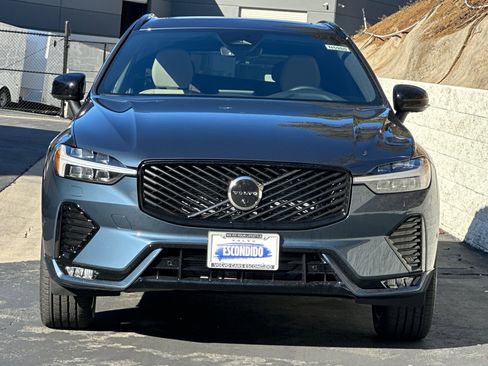 New 2026 Volvo XC60 B5 Plus w/ Climate Package image 3