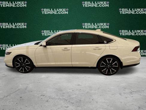 Used 2024 Honda Accord Touring image 5