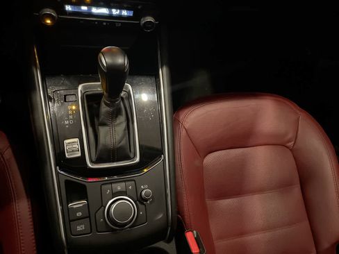 Used 2021 MAZDA CX-5 Carbon Edition image 20