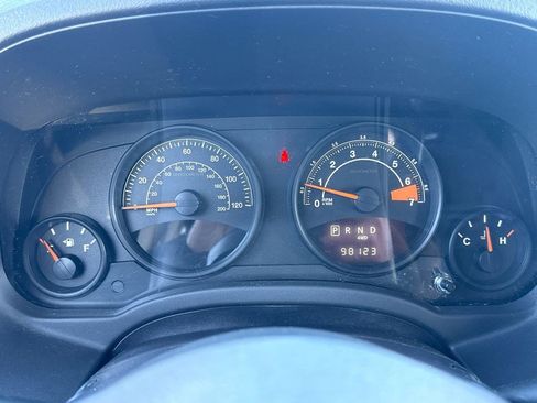 Used 2016 Jeep Compass Sport w/ Power Value Group image 23