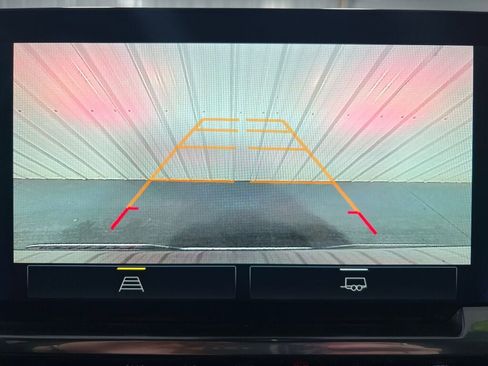 Used 2023 Chevrolet Silverado 1500 LT image 8