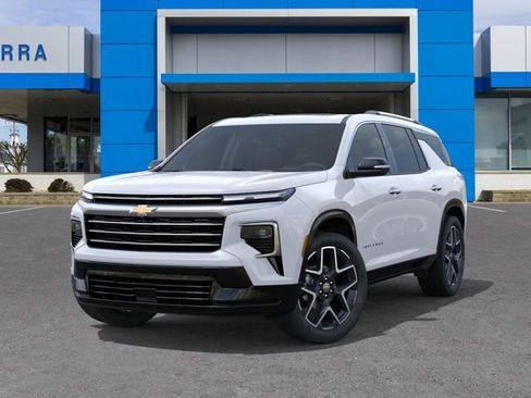 New 2026 Chevrolet Traverse High Country w/ LPO, Floor Liner Package AWD/4WD image 6