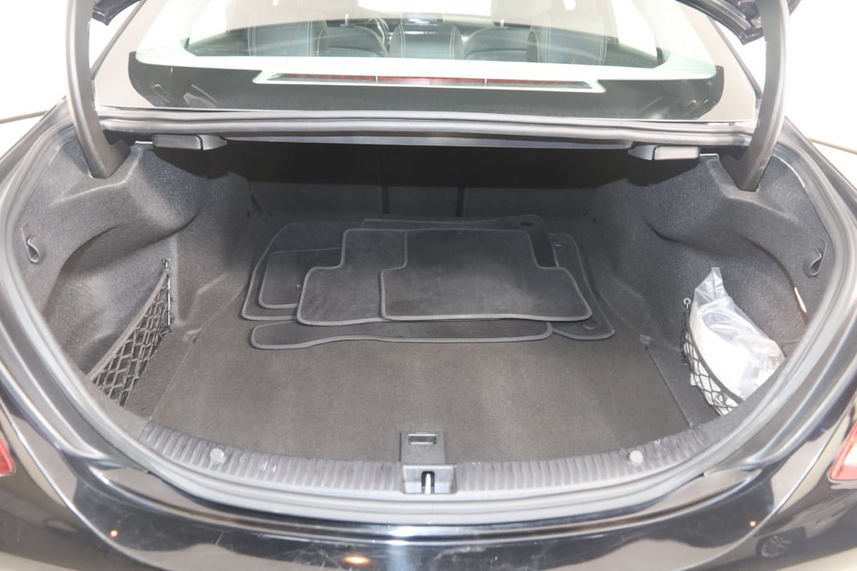 Used 2017 Mercedes-Benz C 300 4MATIC Sedan image 42