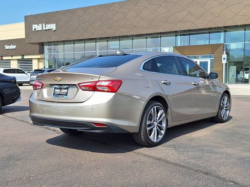 Used 2024 Chevrolet Malibu LT FWD image 3