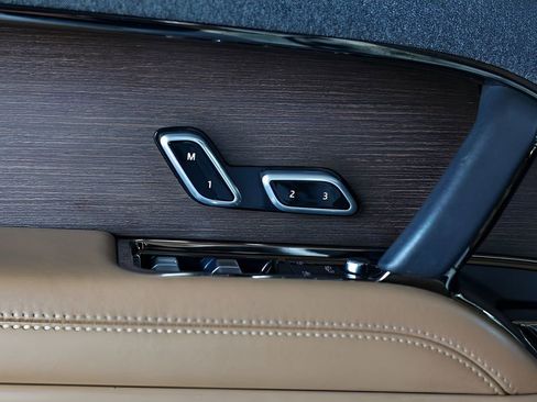 Used 2023 Land Rover Range Rover Sport SE image 36