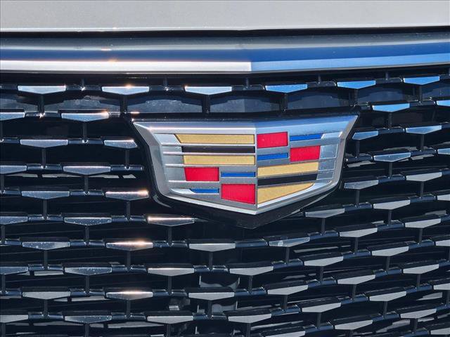 Used 2025 Cadillac XT6 Luxury FWD image 6
