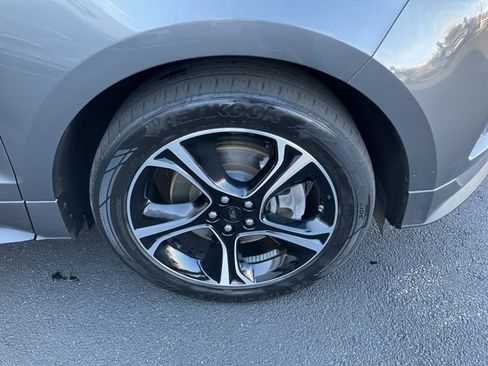 Used 2023 Ford Edge ST image 26