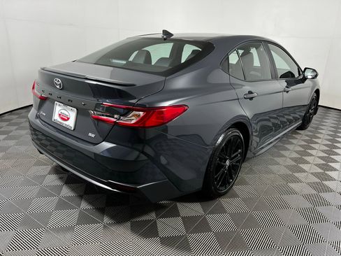 Certified 2025 Toyota Camry SE image 5